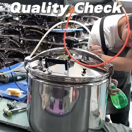 Schnellkochtopf Qualitätskontrolle