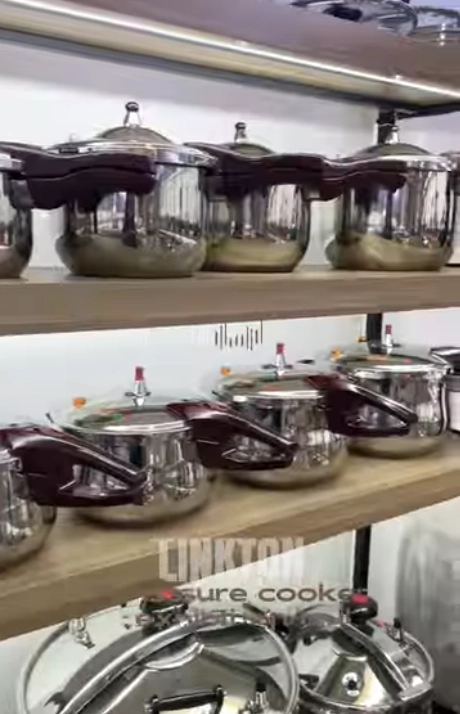 stainless steel pressure cooker factory showroom